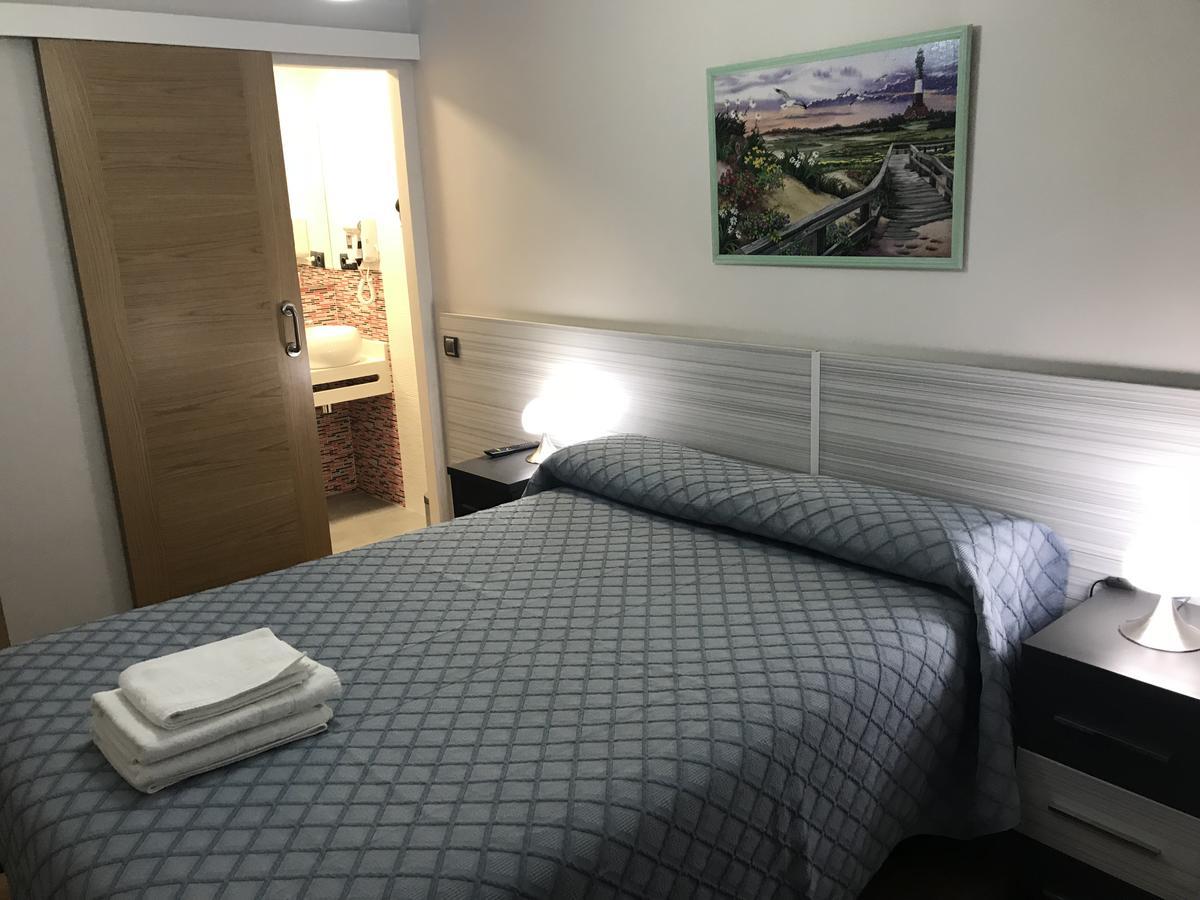Pension Berceo Logroño Exteriér fotografie
