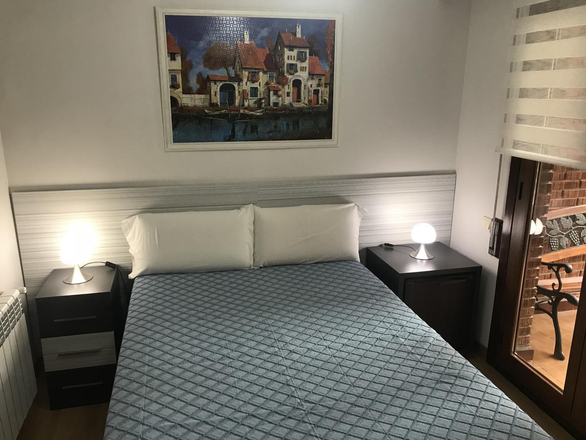 Pension Berceo Logroño Exteriér fotografie
