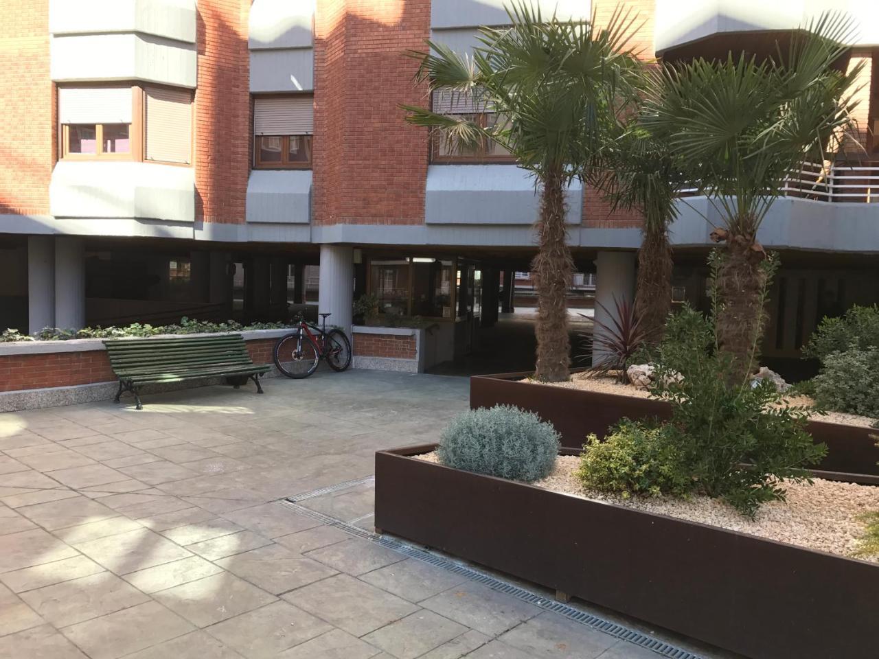 Pension Berceo Logroño Exteriér fotografie