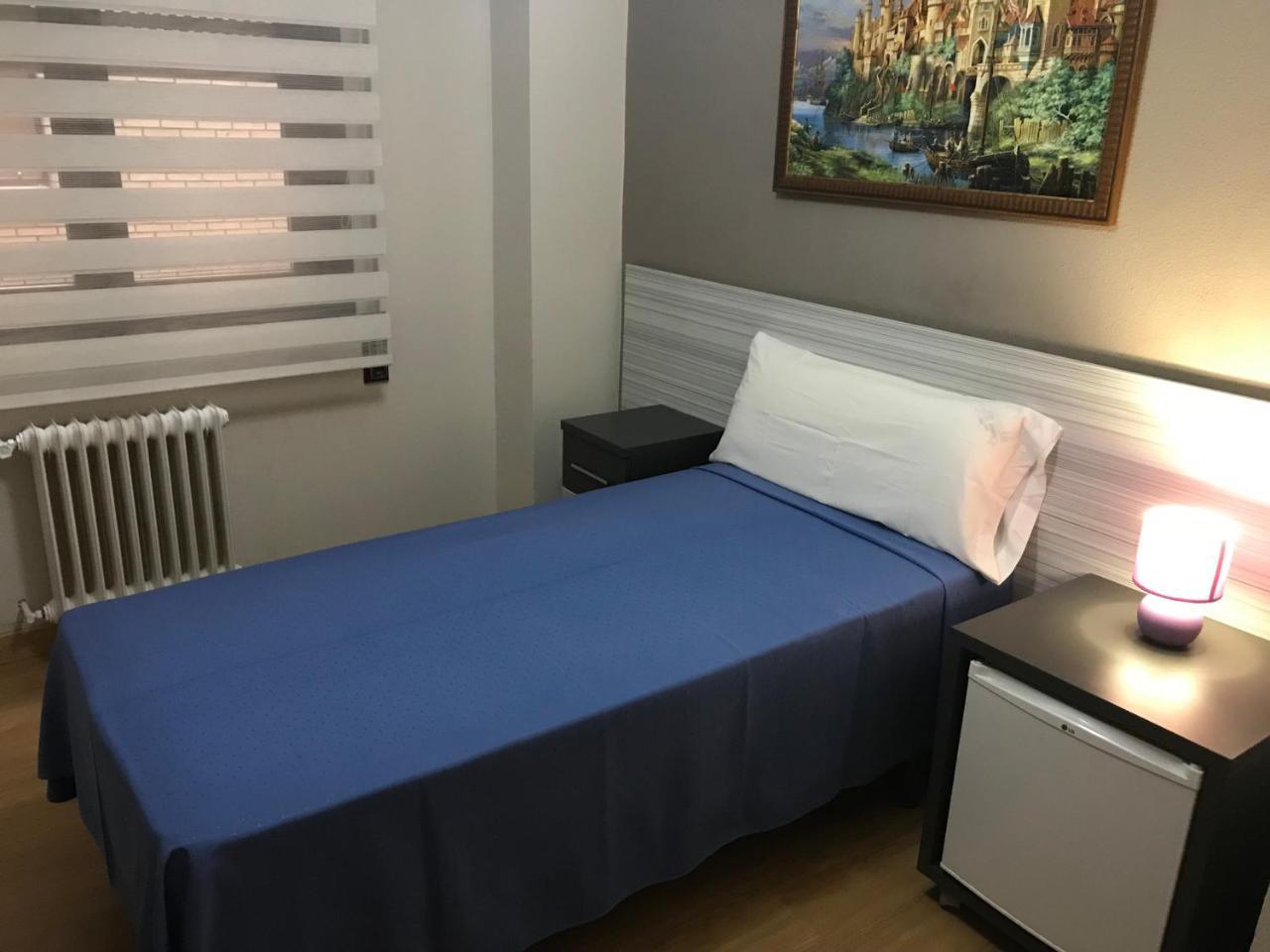 Pension Berceo Logroño Exteriér fotografie
