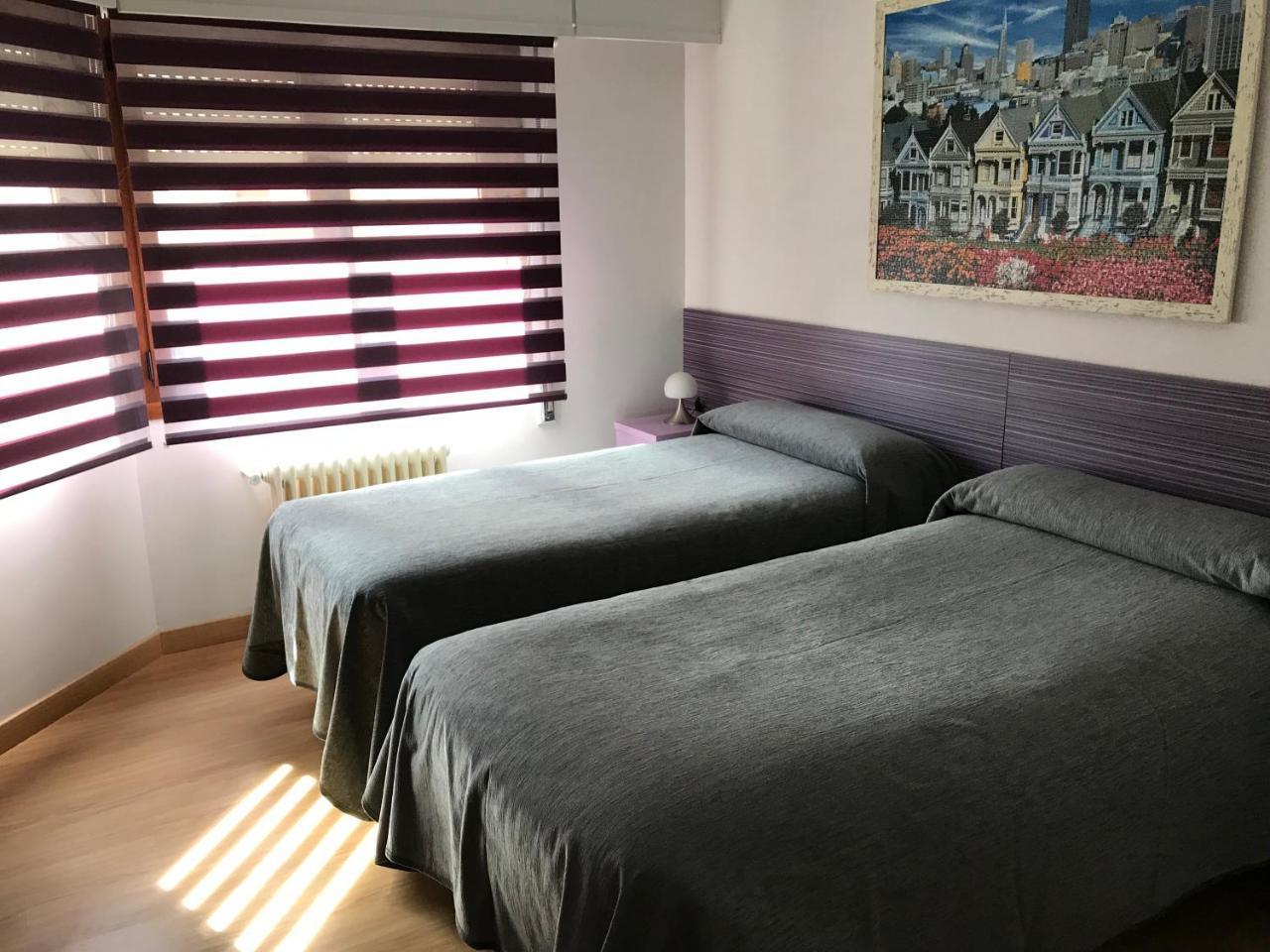 Pension Berceo Logroño Exteriér fotografie
