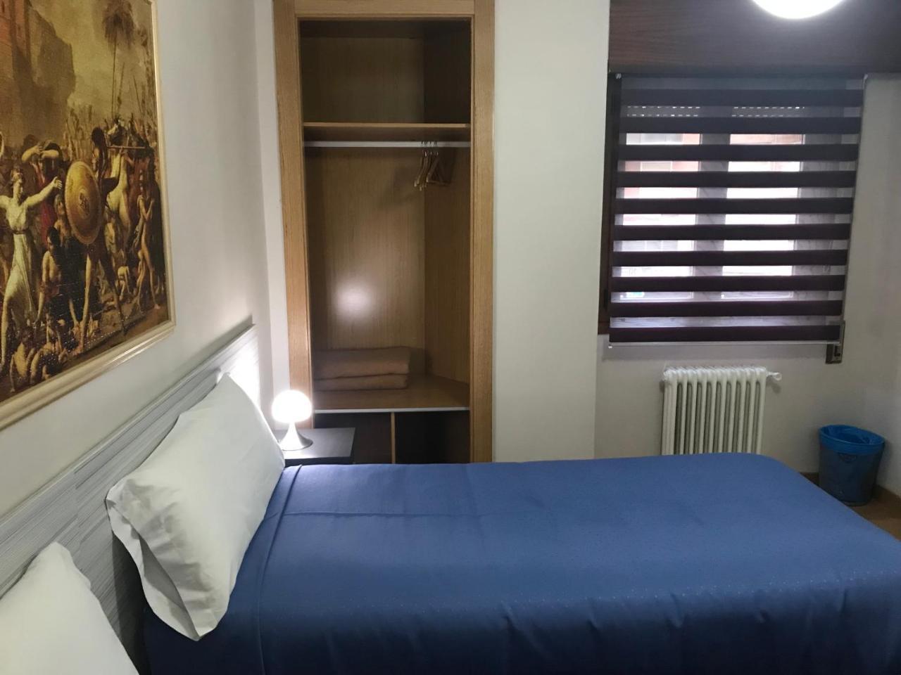 Pension Berceo Logroño Exteriér fotografie