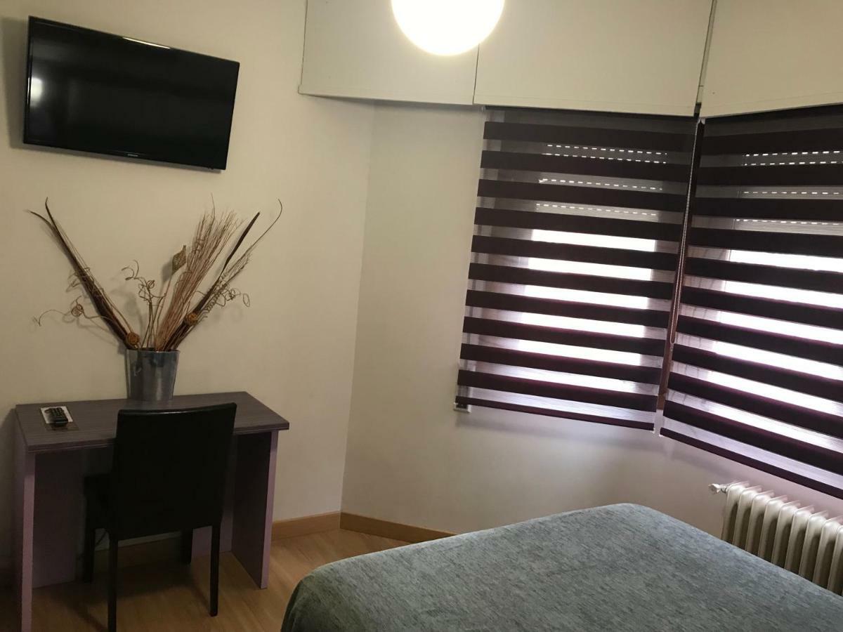 Pension Berceo Logroño Exteriér fotografie